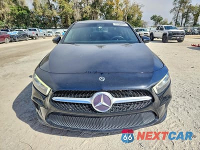 Piąte zdjęcie samochodu w środku: 2019 MERCEDES-BENZ A 220 VIN:WDD3G4EBXKW032812 - miniatura