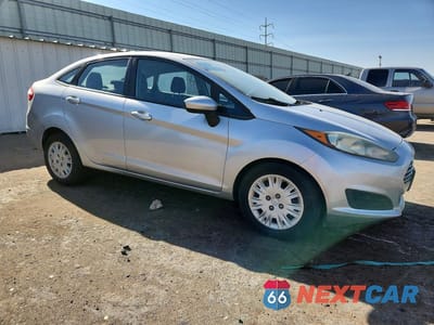 Czwarte zdjęcie samochodu z boku: 2018 FORD FIESTA S VIN:3FADP4AJ1JM115304 - miniatura