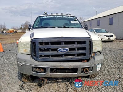 Piąte zdjęcie samochodu w środku: 2006 FORD F350 SRW SUPER DUTY VIN:1FDWX35P96EA33633 - miniatura