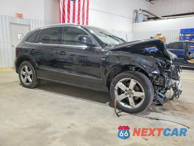 Czwarte zdjęcie samochodu z boku: 2011 AUDI Q5 PREMIUM PLUS VIN:WA1DKAFP5BA045075 - miniatura