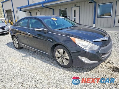 Czwarte zdjęcie samochodu z boku: 2013 HYUNDAI SONATA HYBRID LIMITED VIN:KMHEC4A49DA092551 - miniatura