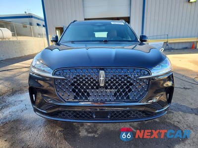 Piąte zdjęcie samochodu w środku: 2025 LINCOLN AVIATOR RESERVE VIN:5LM5J7XC3SGL05121 - miniatura