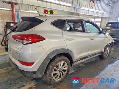 Trzecie zdjęcie samochodu z tyłu: 2017 HYUNDAI TUCSON SE VIN:KM8J3CA49HU273372 - miniatura