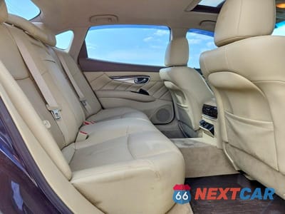 Zdjęcie 10 z 12 samochodu: 2016 INFINITI Q70L 3.7 VIN:JN1BY1PR0GM720027 - miniatura