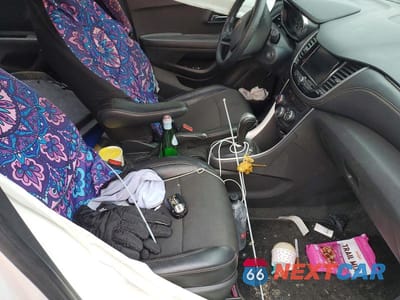 Zdjęcie 7 z 13 samochodu: 2021 CHEVROLET TRAX 1LT VIN:KL7CJLSB9MB324632 - miniatura