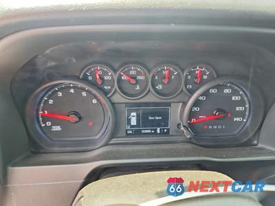 Zdjęcie 8 z 10 samochodu: 2022 CHEVROLET SILVERADO HD UTILITY / SERVICE TRUCK VIN:1GC2WLE79NF288099 - miniatura