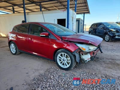 Czwarte zdjęcie samochodu z boku: 2015 FORD FOCUS SE VIN:1FADP3K23FL318978 - miniatura