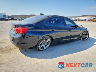 Trzecie zdjęcie samochodu z tyłu: 2014 BMW 328 I VIN:WBA3A5G51ENP31701 - miniatura