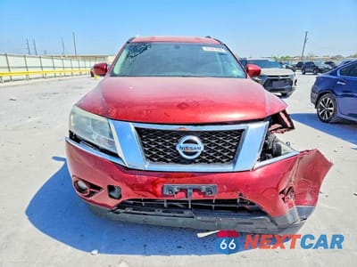 Piąte zdjęcie samochodu w środku: 2015 NISSAN PATHFINDER SV VIN:5N1AR2MN3FC662251 - miniatura