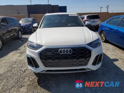 Piąte zdjęcie samochodu w środku: 2022 AUDI Q5 PREMIUM 45 VIN:WA1GAAFY5N2001004 - miniatura