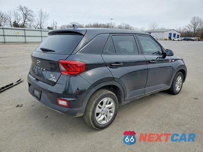 Trzecie zdjęcie samochodu z tyłu: 2022 HYUNDAI VENUE SE VIN:KMHRB8A31NU160392 - miniatura