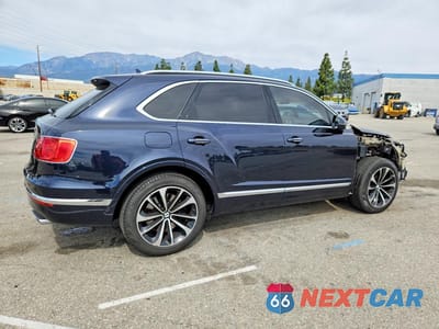 Trzecie zdjęcie samochodu z tyłu: 2018 BENTLEY BENTAYGA VIN:SJAAC2ZV8JC021752 - miniatura