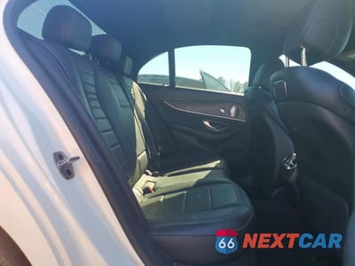 Zdjęcie 10 z 11 samochodu: 2019 MERCEDES-BENZ E 300 4MATIC VIN:WDDZF4KBXKA551129 - miniatura