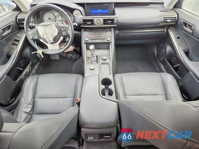 Zdjęcie 8 z 11 samochodu: 2017 LEXUS IS 300 BASE VIN:JTHCM1D24H5022471 - miniatura