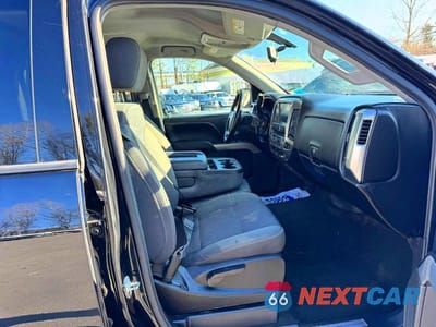 Zdjęcie 8 z 12 samochodu: 2018 CHEVROLET SILVERADO K1500 LT VIN:3GCUKREC1JG377226 - miniatura