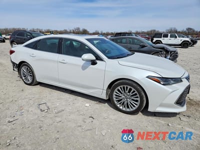Czwarte zdjęcie samochodu z boku: 2020 TOYOTA AVALON LIMITED VIN:4T1DZ1FB4LU048454 - miniatura