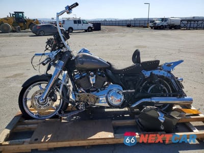Trzecie zdjęcie samochodu z tyłu: 2019 HARLEY-DAVIDSON FLTRX VIN:1HD1KHC13KB626780 - miniatura