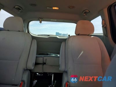 Zdjęcie 10 z 13 samochodu: 2018 KIA SEDONA L VIN:KNDMA5C13J6388789 - miniatura