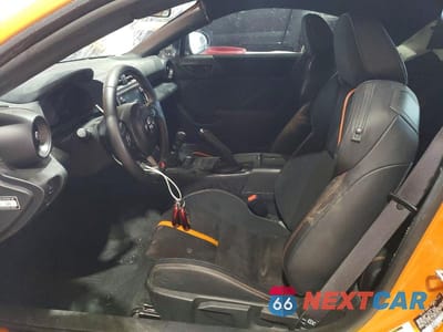 Zdjęcie 7 z 13 samochodu: 2023 TOYOTA GR86 10TH ANNIVERSARY SPECIAL EDITI VIN:JF1ZNBG15P9754848 - miniatura