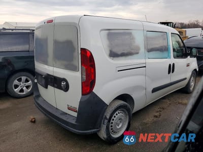 Trzecie zdjęcie samochodu z tyłu: 2021 RAM PROMASTER CITY UTILITY / SERVICE VAN VIN:ZFBHRFAB9M6T82451 - miniatura