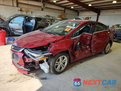 2018 CHEVROLET CRUZE LT 1G1BE5SM5J7118974 - główne zdjęcie licytacji z USA - miniatura