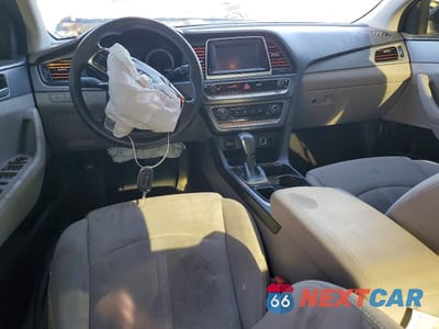 Zdjęcie 8 z 11 samochodu: 2018 HYUNDAI SONATA SE VIN:5NPE24AF8JH604555 - miniatura