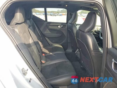 Zdjęcie 11 z 15 samochodu: 2021 VOLVO XC40 T5 R-DESIGN VIN:YV4162UM0M2483394 - miniatura