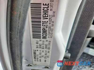 Zdjęcie 10 z 12 samochodu: 2012 DODGE RAM CHASSIS CAB UTILITY / SERVICE TRUCK VIN:3C7WD4AT4CG328815 - miniatura