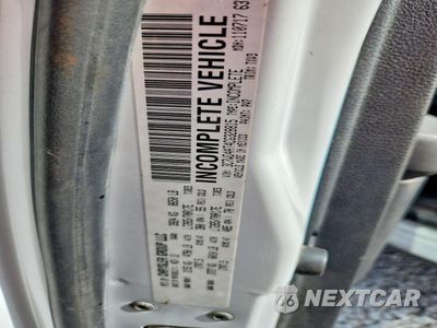 Zdjęcie 10 z 12 samochodu: 2012 DODGE RAM CHASSIS CAB UTILITY / SERVICE TRUCK VIN:3C7WD4AT4CG328815 - miniatura