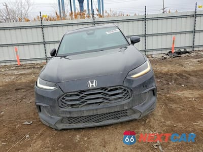Piąte zdjęcie samochodu w środku: 2024 HONDA HR-V SPORT VIN:3CZRZ2H5XRM781767 - miniatura