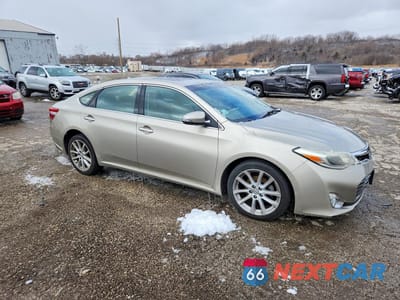 Czwarte zdjęcie samochodu z boku: 2013 TOYOTA AVALON LIMITED VIN:4T1BK1EB3DU057662 - miniatura