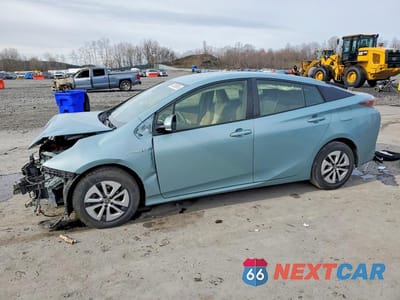 2018 TOYOTA PRIUS TWO JTDKBRFU9J3059596 - główne zdjęcie licytacji z USA - miniatura