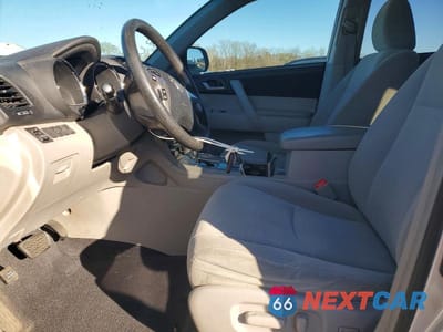 Zdjęcie 7 z 12 samochodu: 2012 TOYOTA HIGHLANDER BASE VIN:5TDZK3EH7CS065317 - miniatura