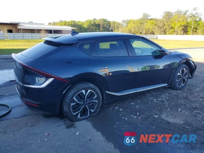 Trzecie zdjęcie samochodu z tyłu: 2023 KIA EV6 WIND VIN:KNDC34LA5P5612031 - miniatura