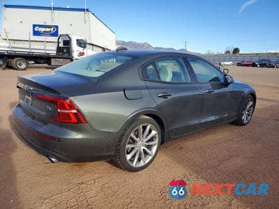 Trzecie zdjęcie samochodu z tyłu: 2020 VOLVO S60 T6 MOMENTUM VIN:7JRA22TK4LG032017 - miniatura