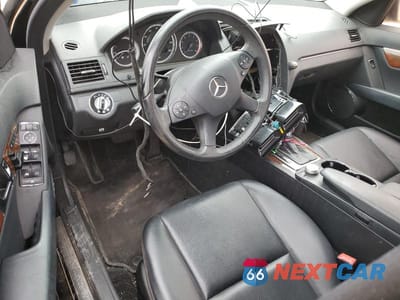 Zdjęcie 8 z 12 samochodu: 2009 MERCEDES-BENZ C 300 VIN:WDDGF54X99R052498 - miniatura