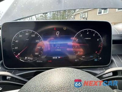 Zdjęcie 8 z 10 samochodu: 2023 MERCEDES-BENZ C 300 VIN:W1KAF4GBXPR103665 - miniatura