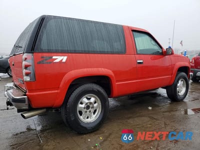 Trzecie zdjęcie samochodu z tyłu: 1997 CHEVROLET TAHOE K1500 VIN:3GNEK18R8VG167757 - miniatura