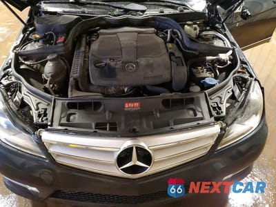 Zdjęcie 11 z 12 samochodu: 2013 MERCEDES-BENZ C 300 4MATIC VIN:WDDGF8AB9DG132818 - miniatura