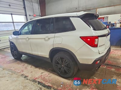 Drugie zdjęcie samochodu z przodu: 2021 HONDA PASSPORT SPORT VIN:5FNYF8H21MB021307 - miniatura