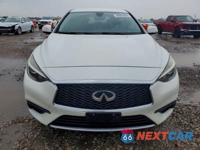 Piąte zdjęcie samochodu w środku: 2019 INFINITI QX30 PURE VIN:SJKCH5CP7KA011714 - miniatura