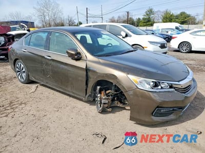 Czwarte zdjęcie samochodu z boku: 2017 HONDA ACCORD HYBRID EXL VIN:JHMCR6F51HC017584 - miniatura