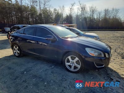Czwarte zdjęcie samochodu z boku: 2013 VOLVO S60 T5 VIN:YV1612FS7D1216322 - miniatura