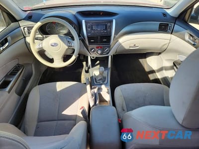 Zdjęcie 8 z 12 samochodu: 2011 SUBARU FORESTER 2.5X PREMIUM VIN:JF2SHADC1BG768996 - miniatura