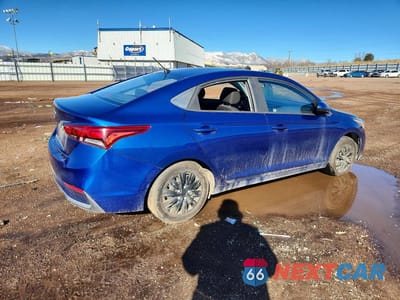 Trzecie zdjęcie samochodu z tyłu: 2018 HYUNDAI ACCENT SE VIN:3KPC24A35JE025864 - miniatura