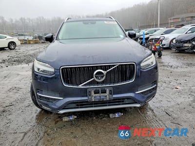 Piąte zdjęcie samochodu w środku: 2016 VOLVO XC90 T6 VIN:YV4A22PK0G1024978 - miniatura