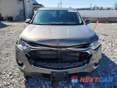 Piąte zdjęcie samochodu w środku: 2018 CHEVROLET TRAVERSE LT VIN:1GNEVHKW5JJ144086 - miniatura