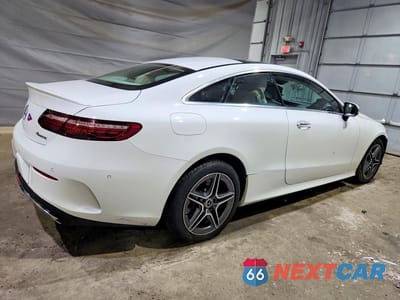 Trzecie zdjęcie samochodu z tyłu: 2021 MERCEDES-BENZ E 450 4MATIC VIN:W1K1J5KB6MF161555 - miniatura