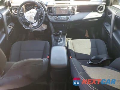 Zdjęcie 8 z 13 samochodu: 2018 TOYOTA RAV4 XLE VIN:2T3WFREV5JW462813 - miniatura