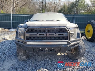 Piąte zdjęcie samochodu w środku: 2018 FORD F150 RAPTOR VIN:1FTFW1RG1JFA65548 - miniatura